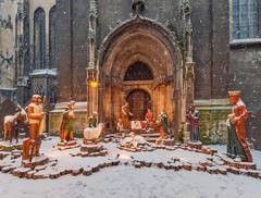 Die Naumburger Weihnachtskrippe vor dem Ratsherrenportal der Stadtkirche St. Wenzel ©Falko Matte